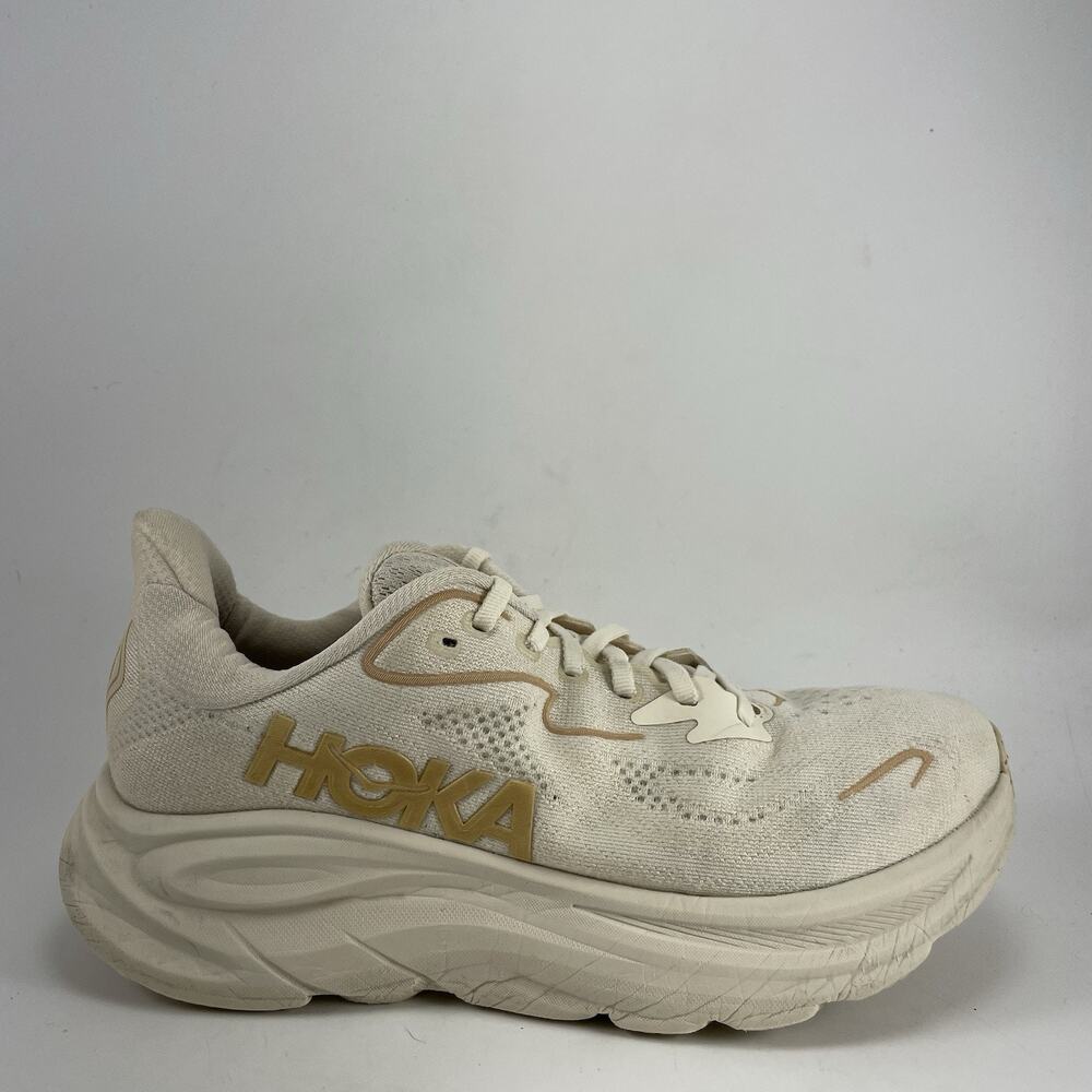 HOKA Clifton 10 Road Running Shoes Womens Size 8.5 Vanilla Cream Low Top Cushion